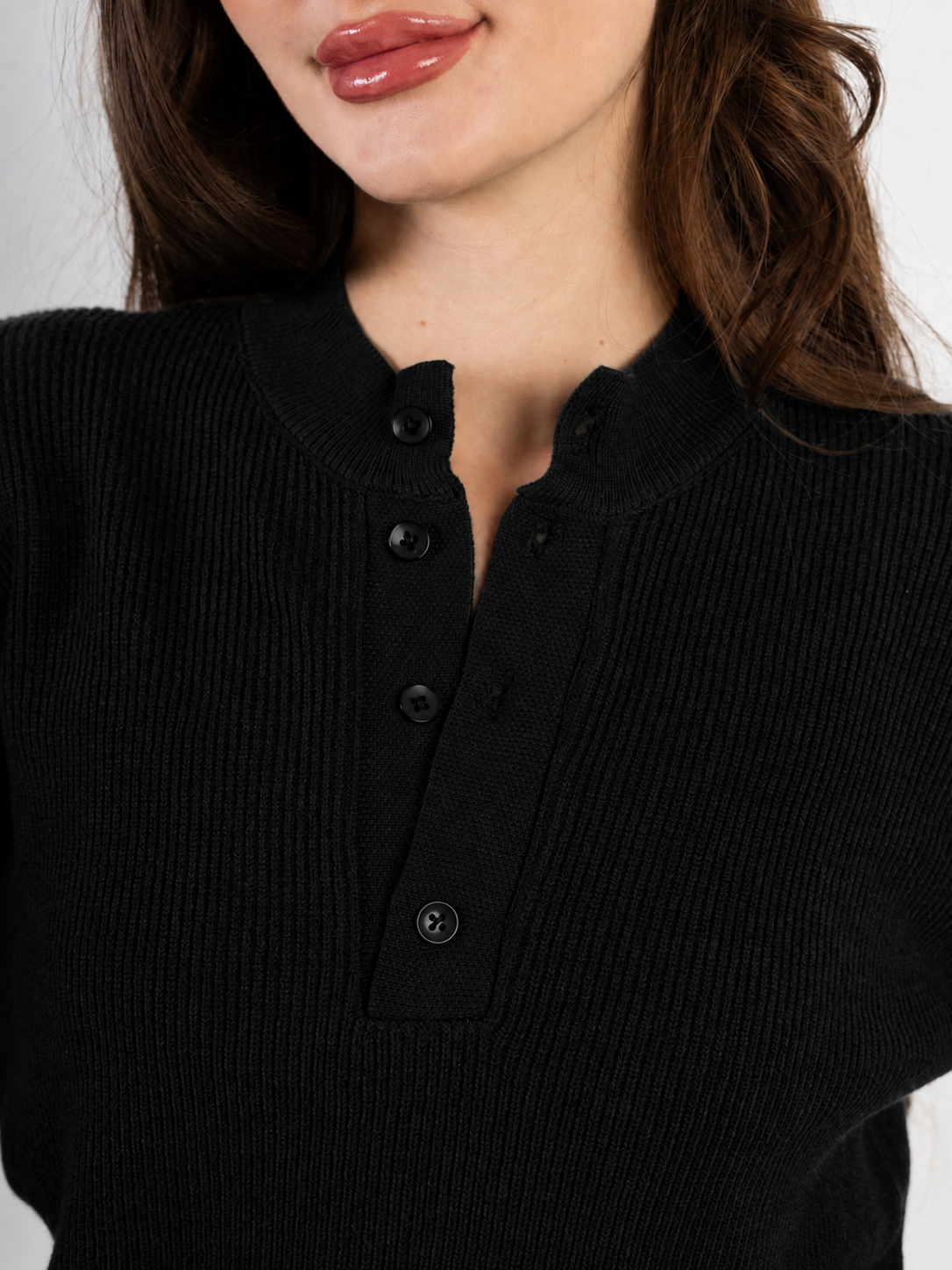Women’s Knitted Buttoned Pullover